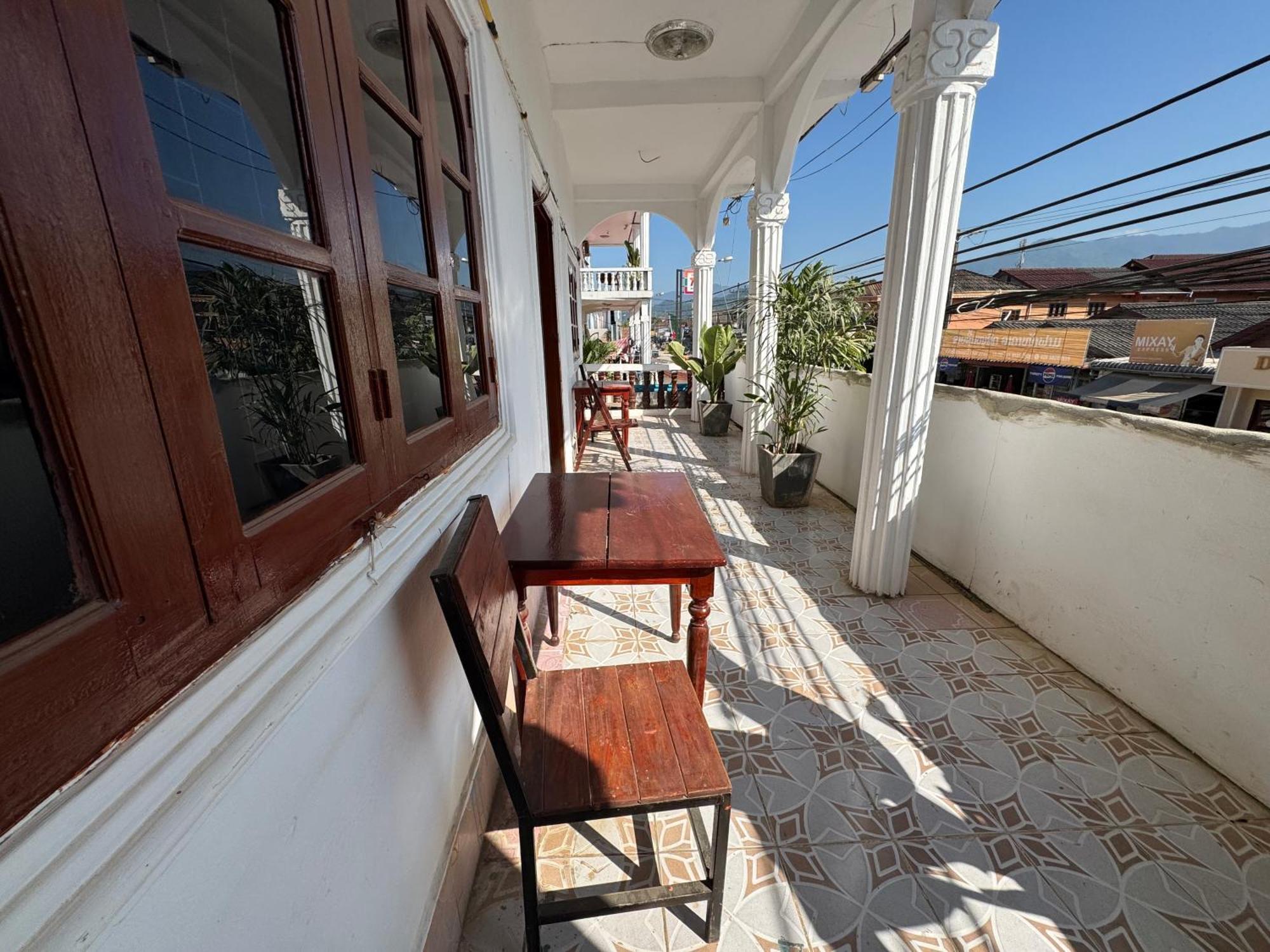 Vang Vieng Green Hotel Экстерьер фото