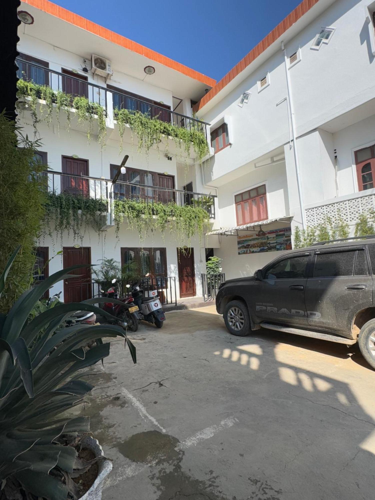 Vang Vieng Green Hotel Экстерьер фото
