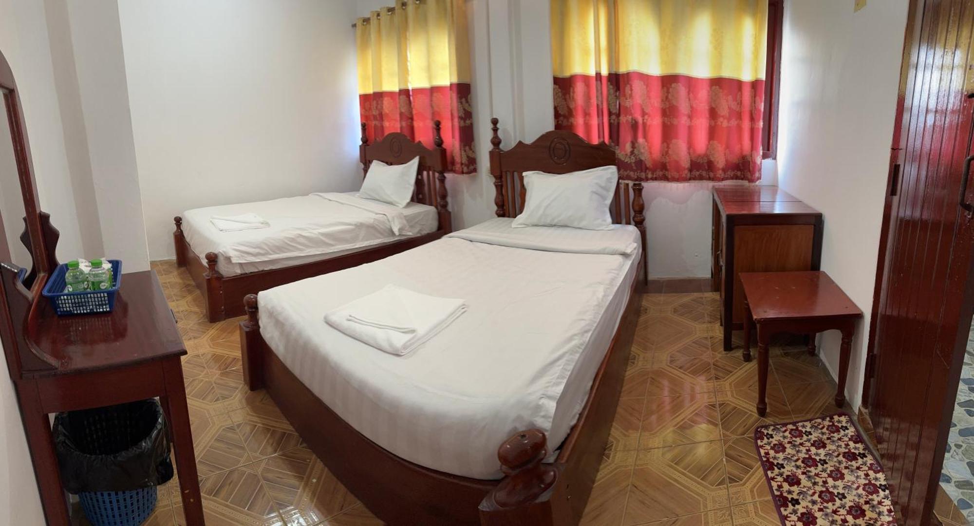 Vang Vieng Green Hotel Экстерьер фото