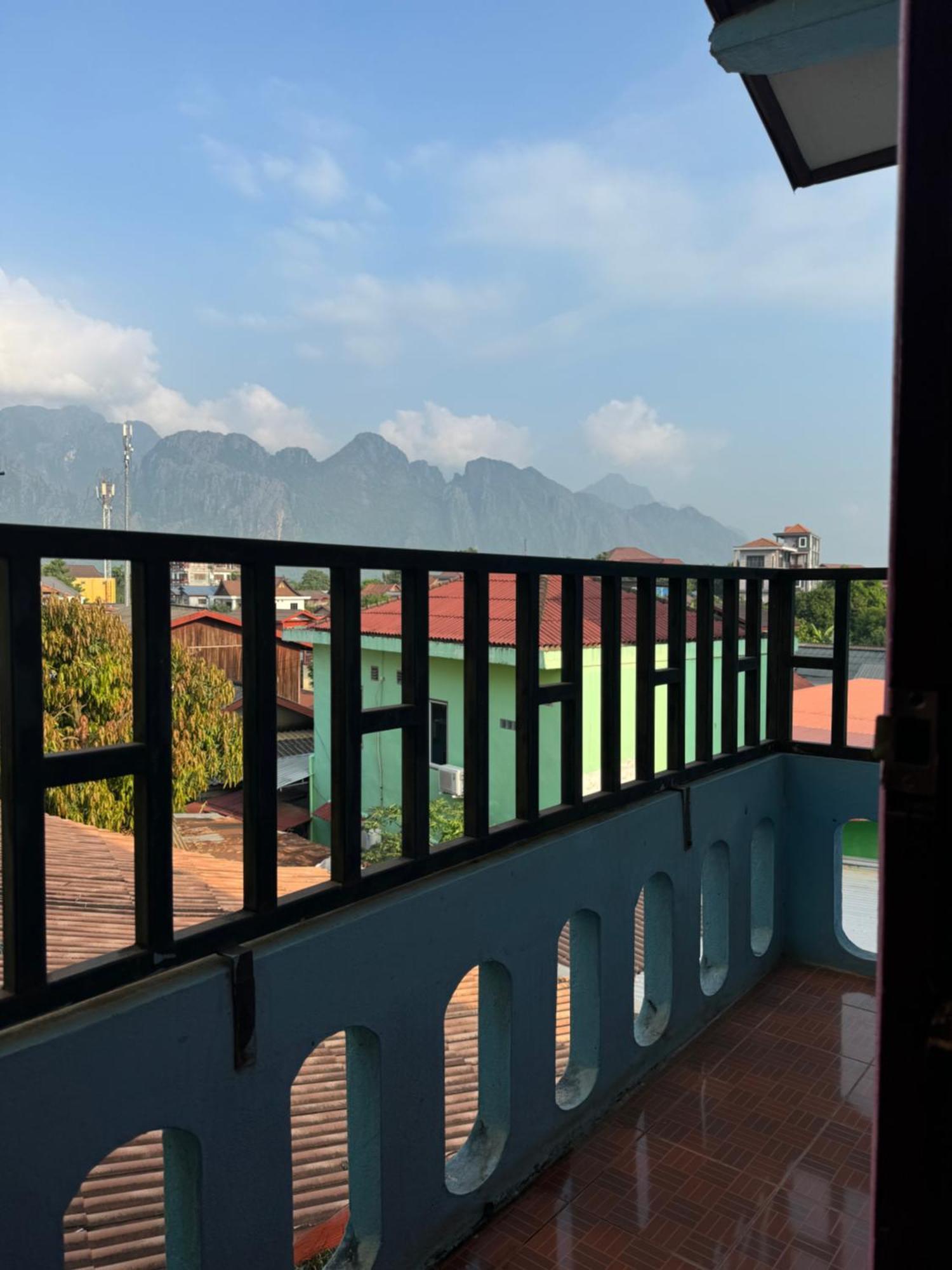 Vang Vieng Green Hotel Экстерьер фото