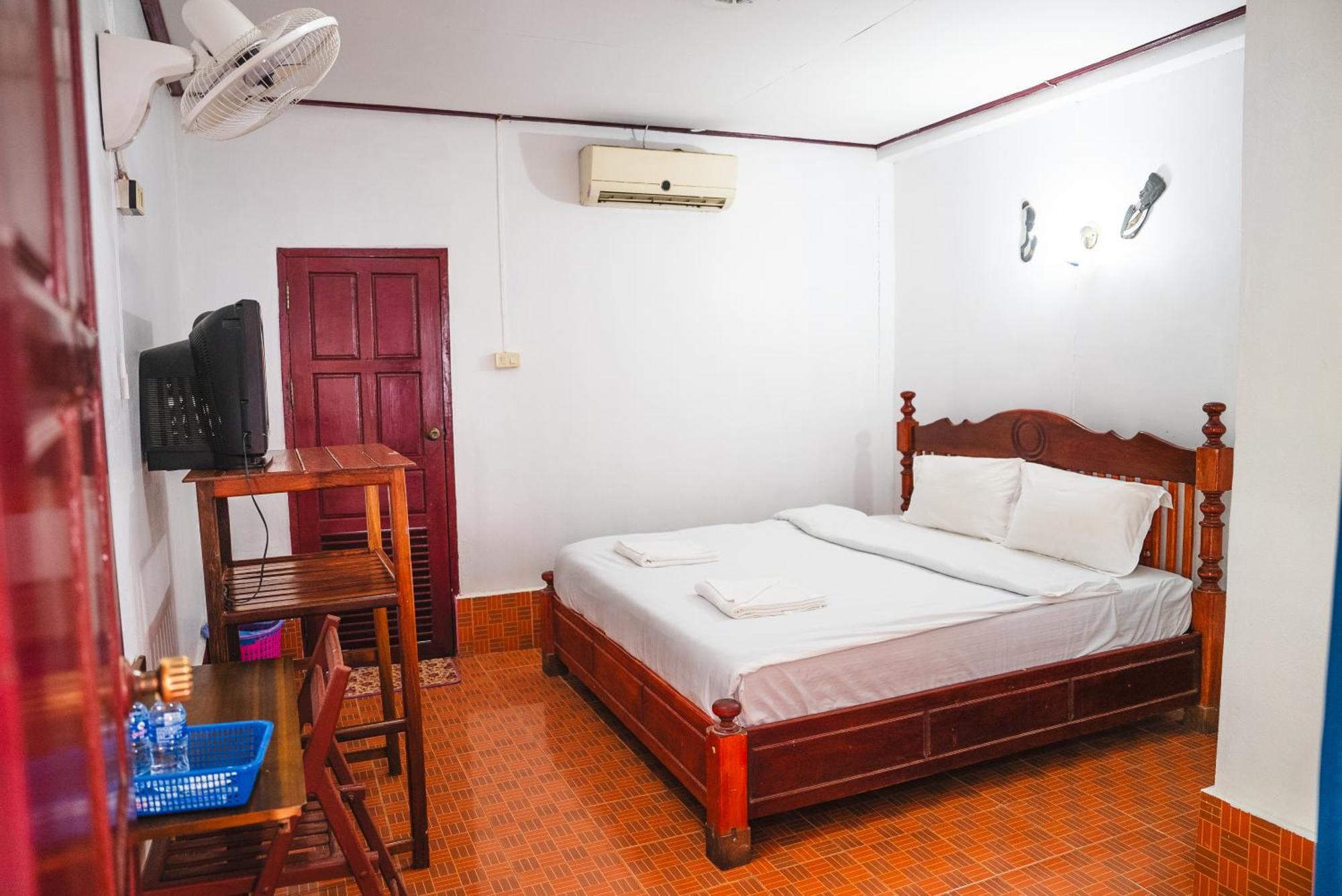 Vang Vieng Green Hotel Экстерьер фото